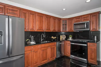 54 Pinnacle Drive #54, Port Jefferson, NY 11777 - Photo 2