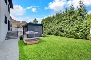 251-51 52nd Ave, Little Neck, NY 11362 - Photo 4