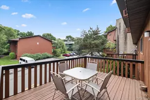 226 Coachlight Square, Montrose, NY 10548 - Photo 6
