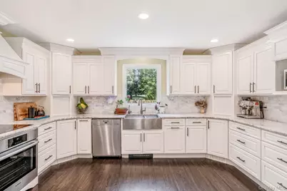 22 Ashley Lane, Shoreham, NY 11786 - Photo 12