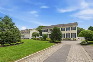 28 Spruce St, Selden, NY 11784 - Photo 2