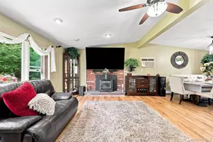 842 Ulster Heights Rd, Ellenville, NY 12428 - Photo 2