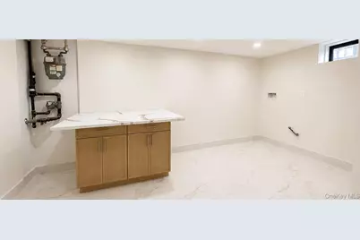 73-05 Cook Avenue, Middle Village, NY 11379 - Photo 8