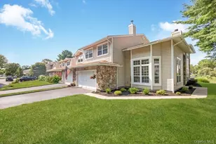 103 Colony Dr, Holbrook, NY 11741 - Photo 4