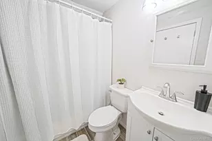 688 Hawkins Rd E, Coram, NY 11727 - Photo 20