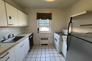 150-33 Jewel Ave, Flushing, NY 11367 - Photo 4