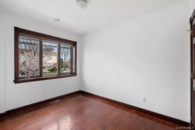 6903 Cloverdale Boulevard, Oakland Gardens, NY 11364 - Photo 6