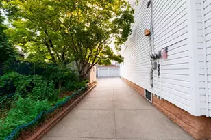 77-64 79th St, Glendale, NY 11385 - Photo 2