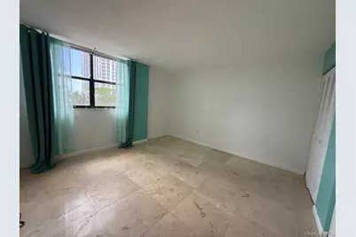 210 174th St Unit 419 Collins Avenue #419, Sunny Isles Beach, FL 33160 - Photo 12