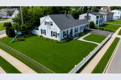 126 Cotton Lane, Levittown, NY 11756 - Photo 26