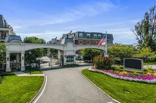 6000 Royal Ct, North Hills, NY 11040 - Photo 42