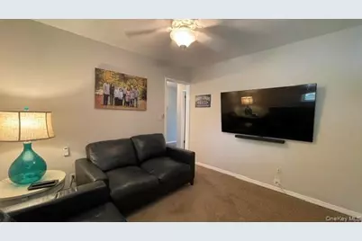 860 Helene Street, Wantagh, NY 11793 - Photo 12