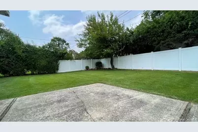 860 Helene Street, Wantagh, NY 11793 - Photo 18
