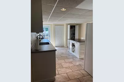 275 Evergreen Avenue, Huntington Station, NY 11746 - Photo 12