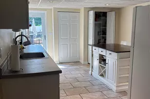 275 Evergreen Ave, Huntington Station, NY 11746 - Photo 12
