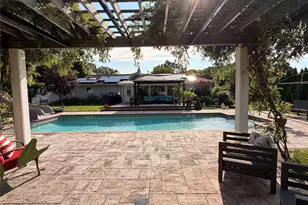 6 N Howells Point Rd, Bellport, NY 11713 - Photo 6