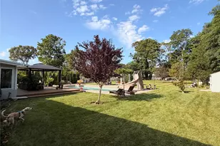 6 N Howells Point Rd, Bellport, NY 11713 - Photo 2