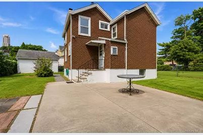 99 Homestead Place, New Rochelle, NY 10801 - Photo 2