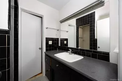 2108-2110 New Hackensack Road, Poughkeepsie, NY 12603 - Photo 8