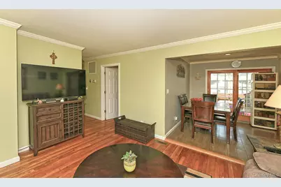 108 Connecticut Avenue, Massapequa, NY 11758 - Photo 8