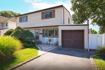 108 Connecticut Avenue, Massapequa, NY 11758 - Photo 2
