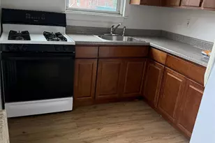 76-33 Commonwealth Blvd, Bellerose, NY 11426 - Photo 6