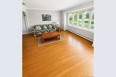 29 Cottonwood Drive, Commack, NY 11725 - Photo 2