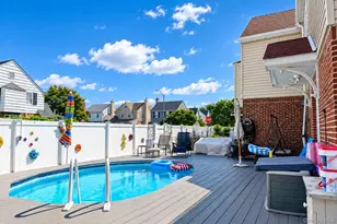 24-28 169th St, Whitestone, NY 11357 - Photo 2
