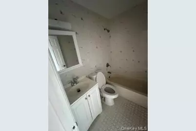 3620 Paulding Avenue #Apt. 1, Bronx, NY 10469 - Photo 10