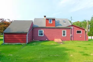 20 Farm Ln, Hyde Park, NY 12538 - Photo 4