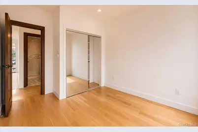 5142 35th Street, Long Island City, NY 11101 - Photo 14