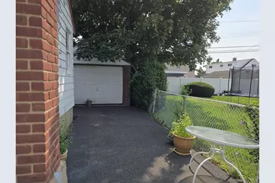 147 Miller Road, Hicksville, NY 11801 - Photo 16