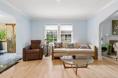 9 Whitson Street, Forest Hills, NY 11375 - Photo 10