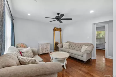 177 N Queens Avenue, Massapequa, NY 11758 - Photo 12