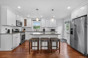 177 N Queens Ave, Massapequa, NY 11758 - Photo 8