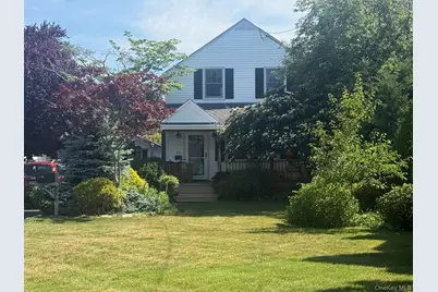 496 Windsor Place, Oceanside, NY 11572 - Photo 1