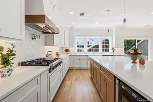 101 Brown St, Mineola, NY 11501 - Photo 10