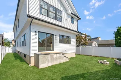 101 Brown Street, Mineola, NY 11501 - Photo 38