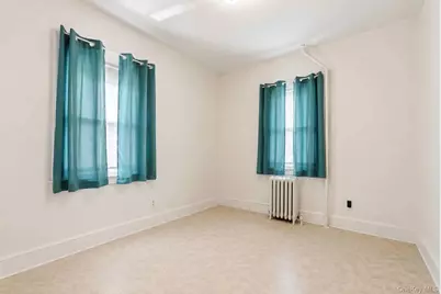 193 Beach 113th Street, Rockaway Park, NY 11694 - Photo 6
