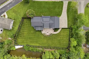 16 Twin River Dr, Oakdale, NY 11769 - Photo 12