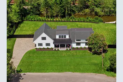 16 Twin River Drive, Oakdale, NY 11769 - Photo 2