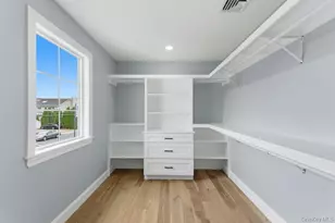 10 California St, Hicksville, NY 11801 - Photo 32