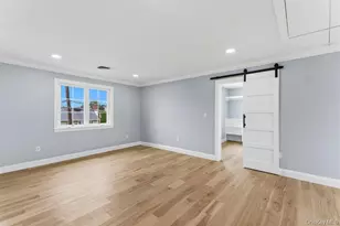 10 California St, Hicksville, NY 11801 - Photo 30