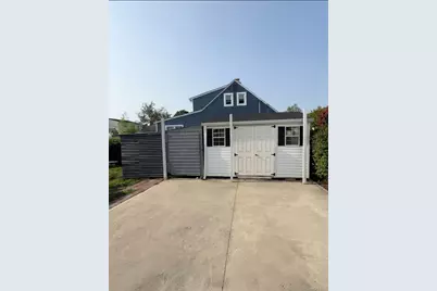 1800 Newbridge Road, North Bellmore, NY 11710 - Photo 24