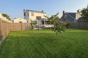 1800 Newbridge Rd, North Bellmore, NY 11710 - Photo 14