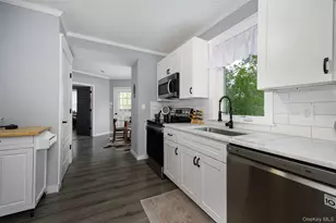 1 Elmwood Ave, Poughkeepsie, NY 12603 - Photo 10