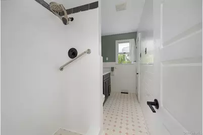 1 Elmwood Avenue, Poughkeepsie, NY 12603 - Photo 16
