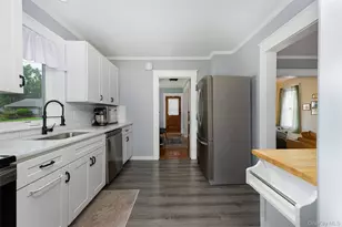 1 Elmwood Ave, Poughkeepsie, NY 12603 - Photo 8