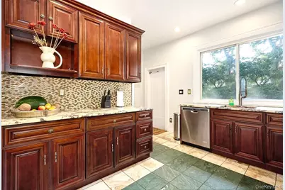 70 Frederick Place, Mount Vernon, NY 10552 - Photo 20