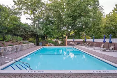 53 Top Of The Ridge #A9, Mamaroneck, NY 10543 - Photo 4